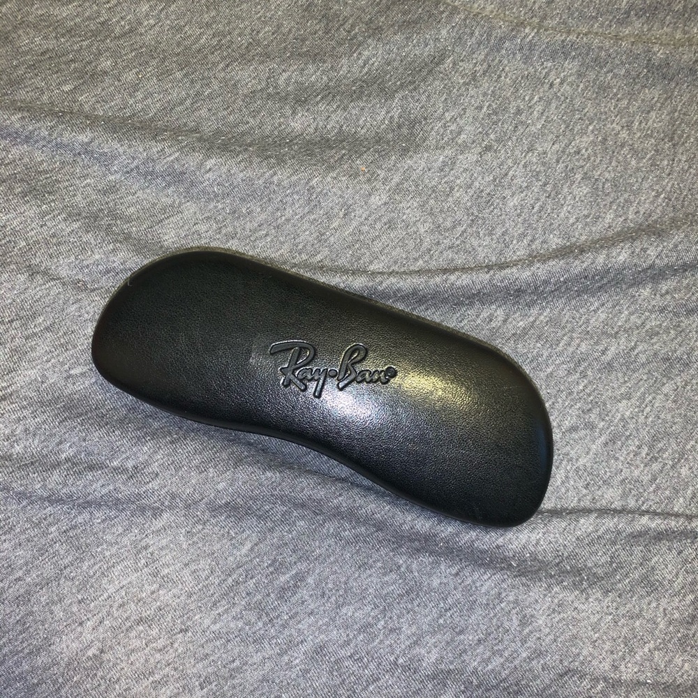 Ray-Ban’s glasses case
